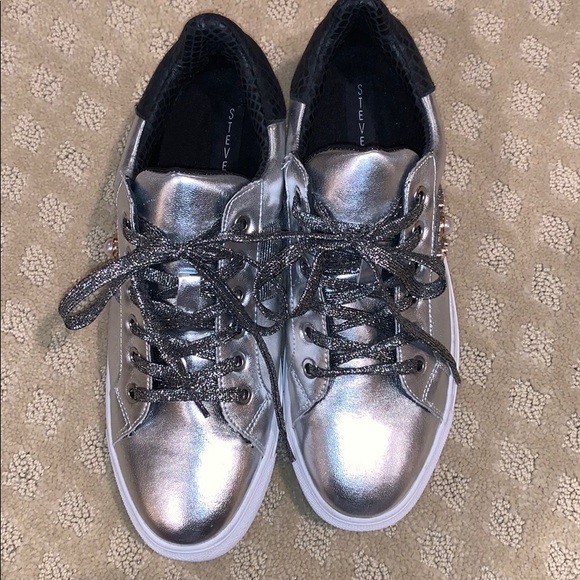 Steve Madden women’s Cory fashion sneaker - Picture 3 of 7